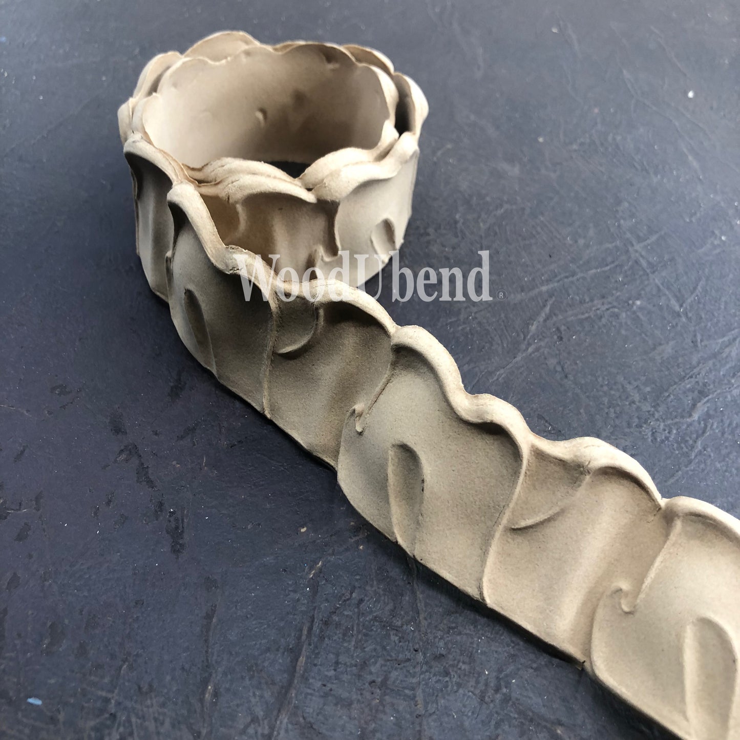 WoodUbend bendable when heated.Scalloped Edge Trim TR747.1 100×4.5cm