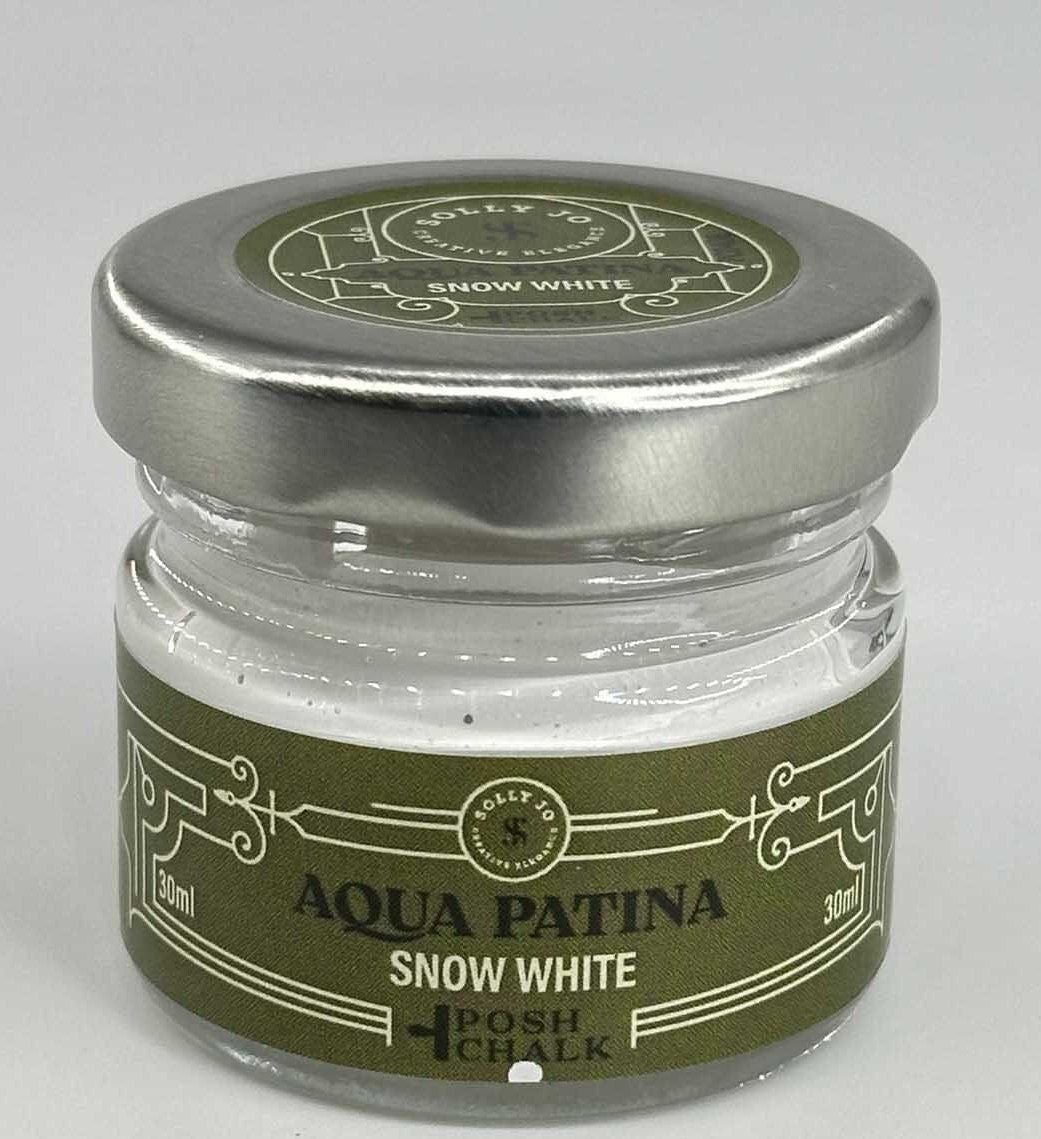 Posh Chalk Aqua Patina Snow White is a water-based, artisan-quality gilding wax.
